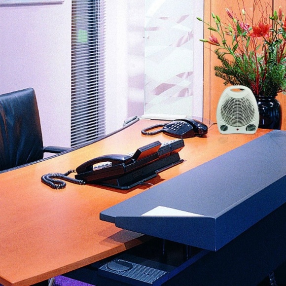 Compact Fan Heater- Royal Sovereign GOOD FOR THE WINTER - Picture 2 of 3